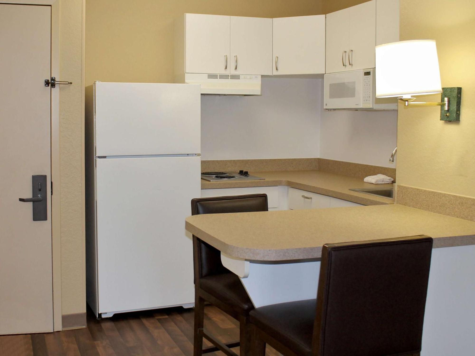 Extended Stay America Suites - Meadowlands - Ист-Рутерфорд Экстерьер фото