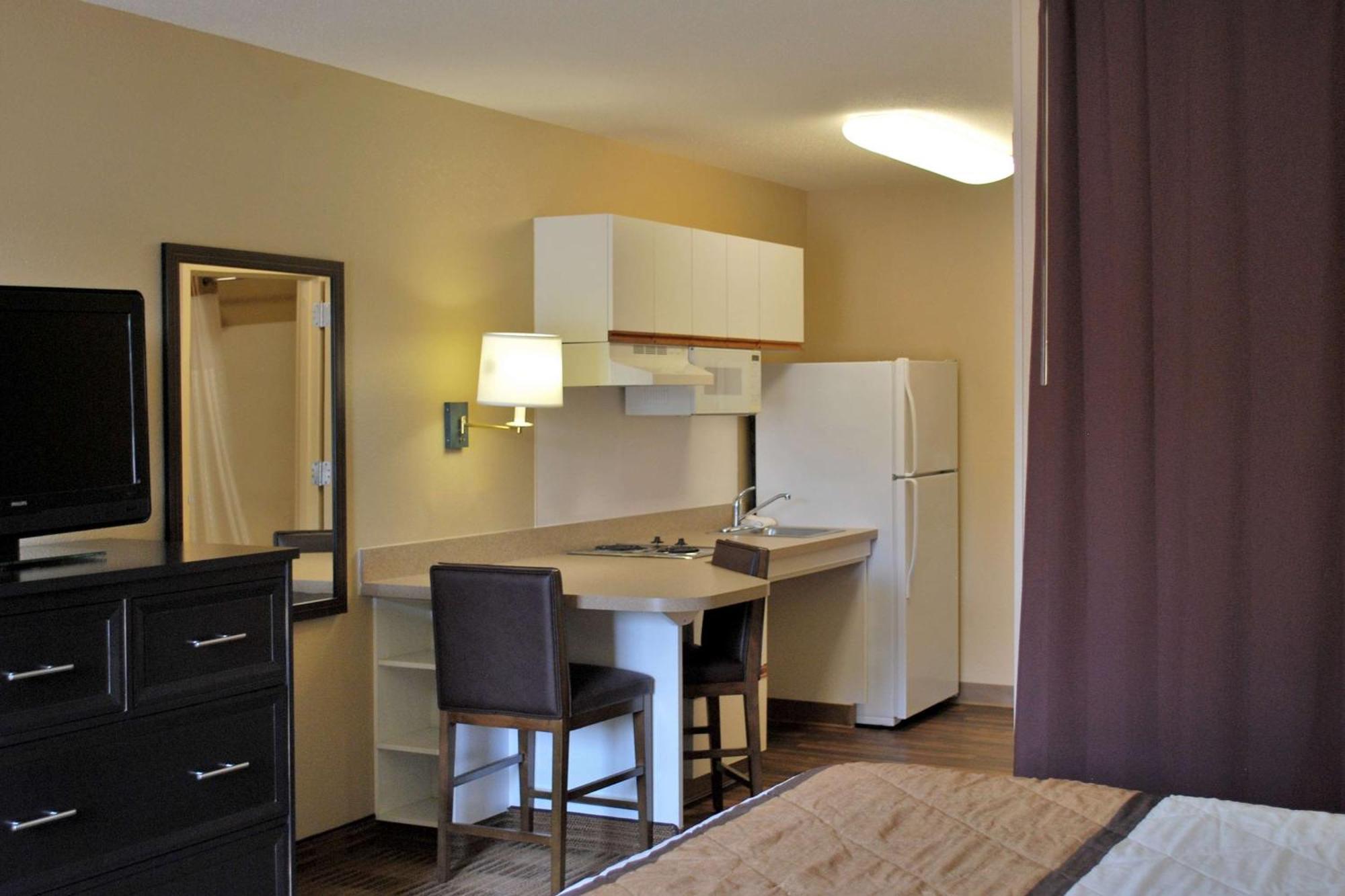 Extended Stay America Suites - Meadowlands - Ист-Рутерфорд Экстерьер фото