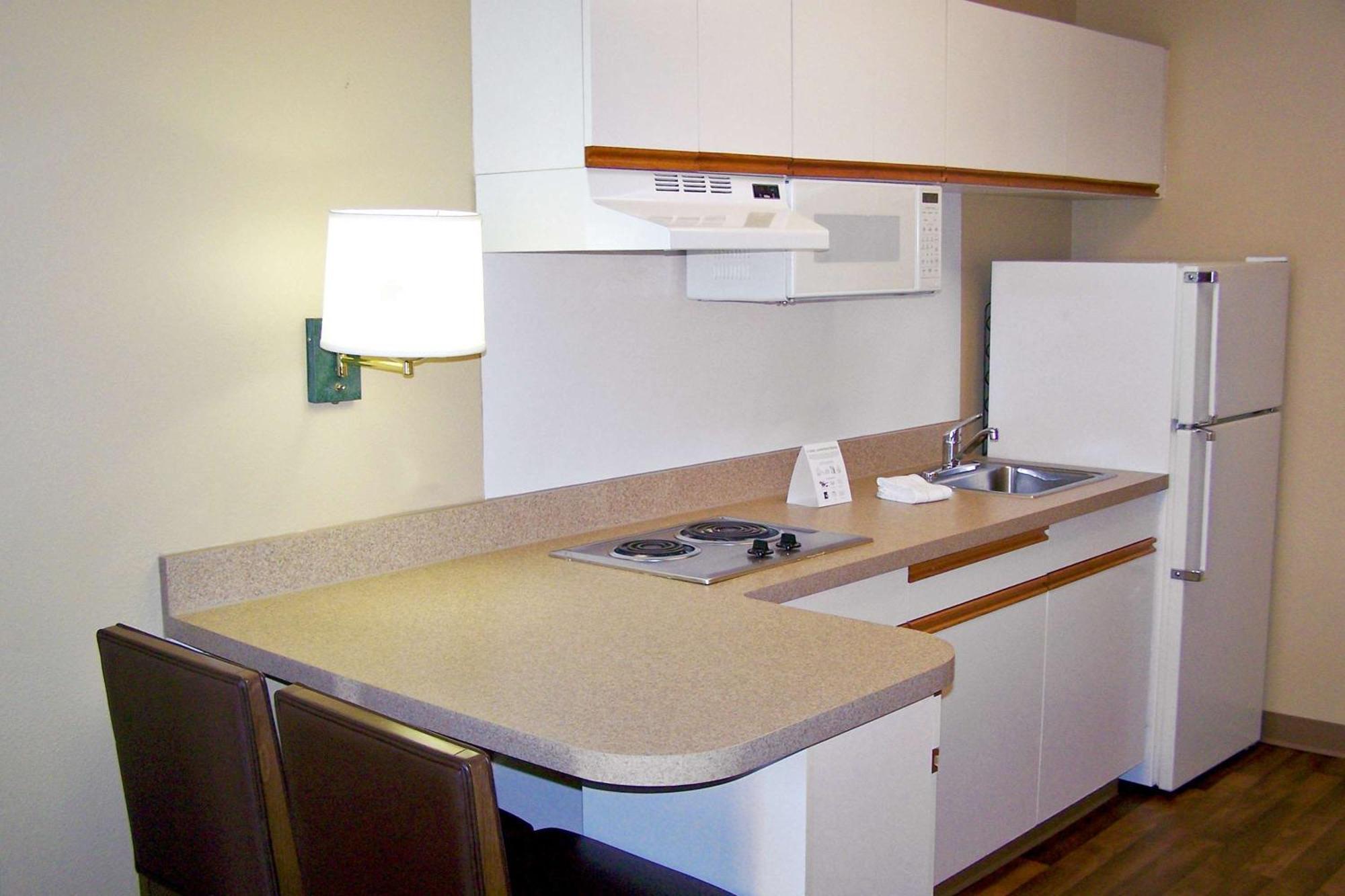 Extended Stay America Suites - Meadowlands - Ист-Рутерфорд Экстерьер фото