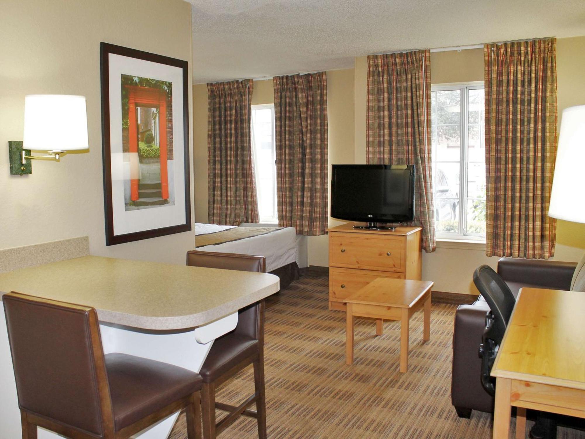 Extended Stay America Suites - Meadowlands - Ист-Рутерфорд Экстерьер фото