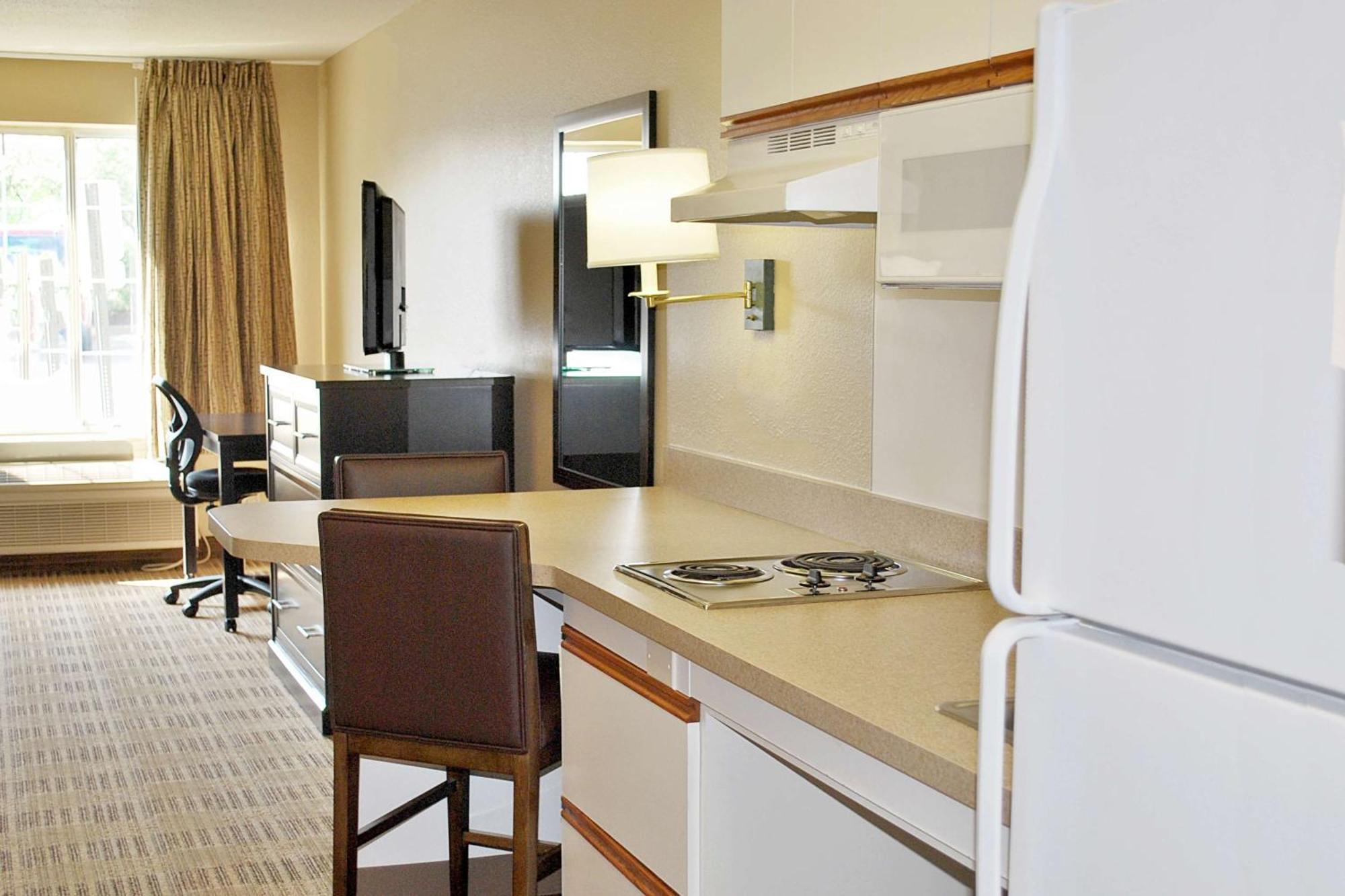 Extended Stay America Suites - Meadowlands - Ист-Рутерфорд Экстерьер фото
