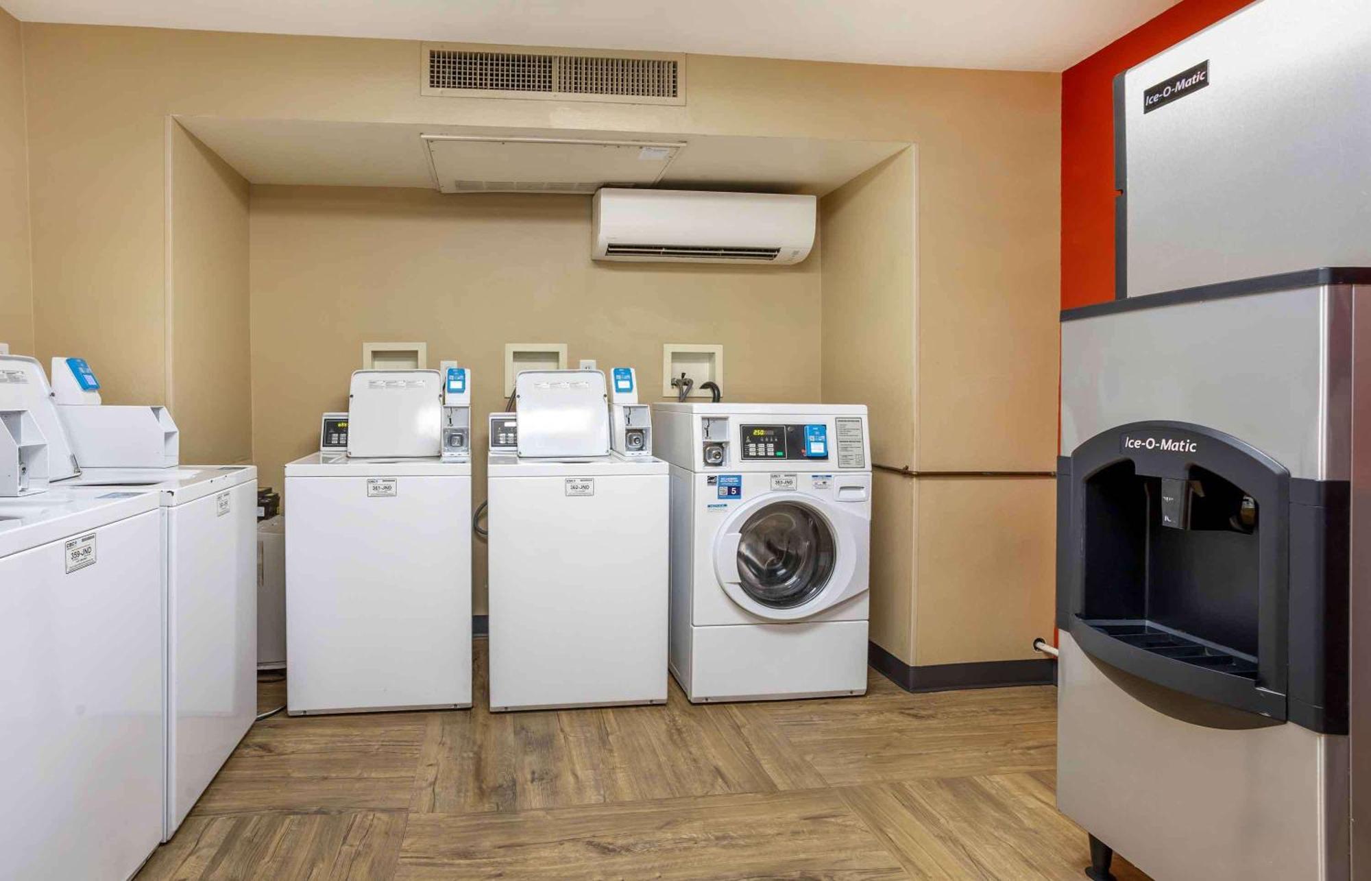 Extended Stay America Suites - Meadowlands - Ист-Рутерфорд Экстерьер фото
