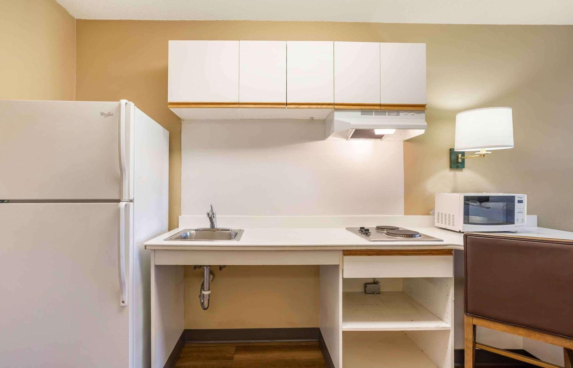 Extended Stay America Suites - Meadowlands - Ист-Рутерфорд Экстерьер фото